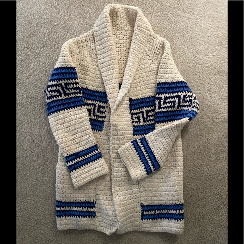 vintage classic handknit wool Cowichan sweater